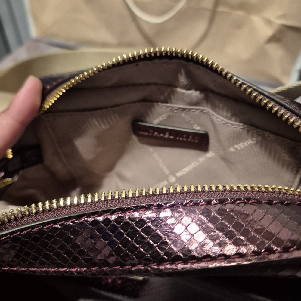 Michael Kors 2in1 Metallic Brown Camera Crossbody Bag - Picture 5 of 7